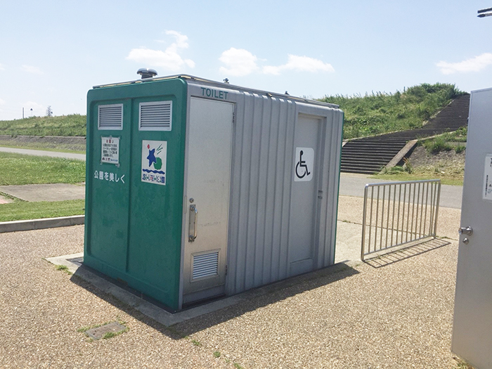 淀川河川公園大塚地区バーベキュー場風景